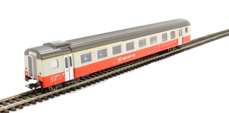 LILIPUT 388986 Пассажирский вагон «Swiss Express» EW III 81-34 001-7 SBB 2 Nr. (последний), H0, V, SBB