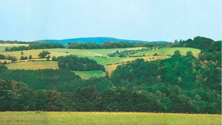 AUHAGEN 42512 Задний фон макета «Wolkenstein» 3 листа (1980 × 470 мм), 1:72—1:120