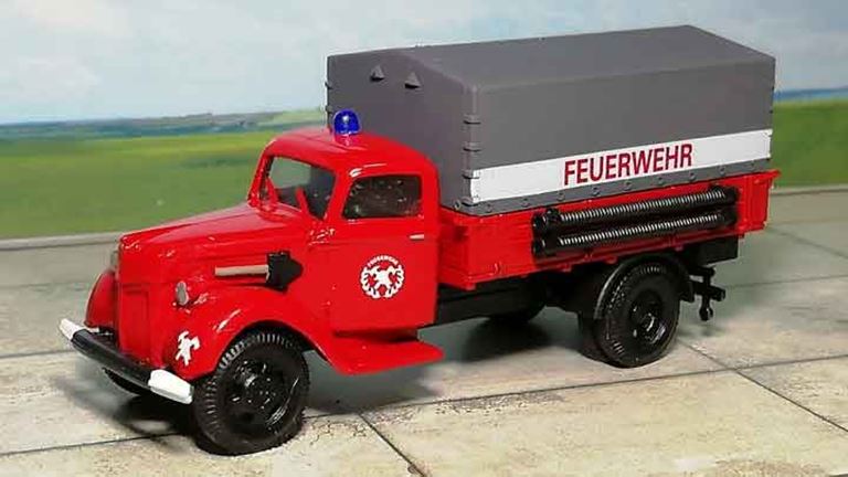 RUSAM-FORD-V3000-15-252 Автомобиль пожарной службы 
Ford® V 3000 «Feuerwehr», 1:87, 1941–1948