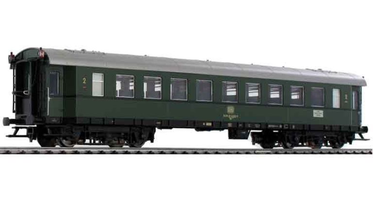 LILIPUT 334548 Пассажирский вагон 2 кл. (29-13 022-0), H0, IV, DB