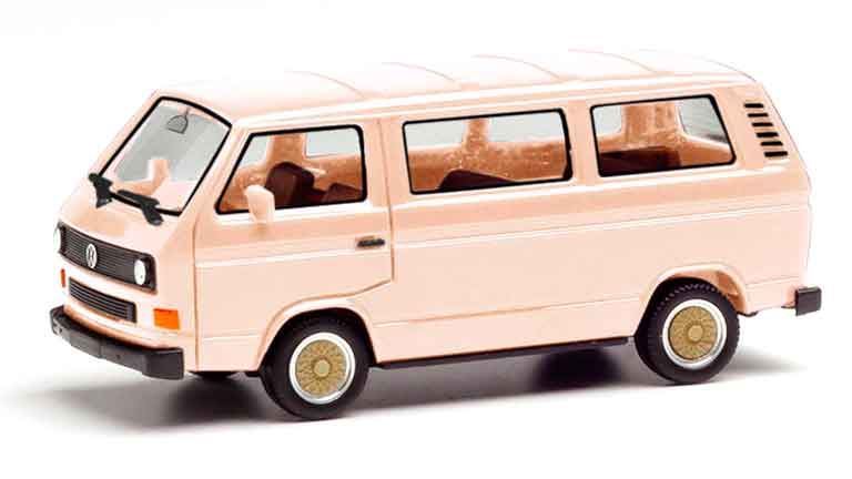 HERPA 420914-002 Микроавтобус Volkswagen® T3 с колесными дисками BBS (бежевый), 1:87
