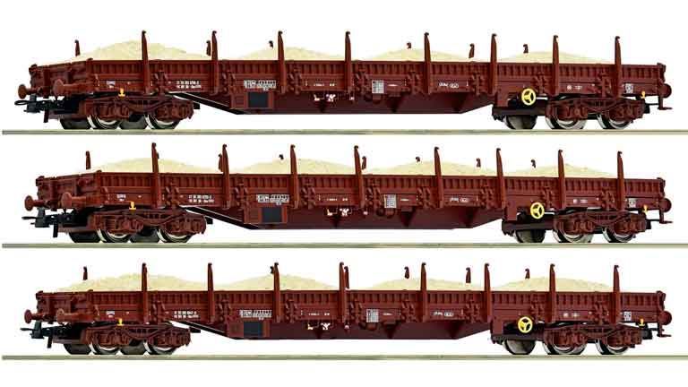 ROCO 77042 Платформы со стойками груженные песком (3 вагона), H0, IV, DR