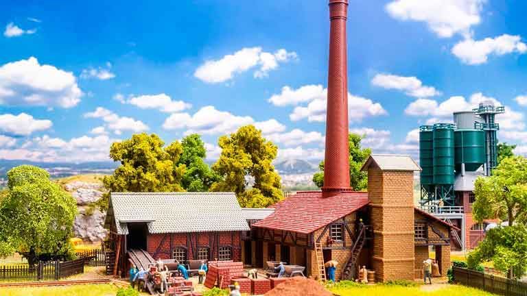 FALLER 130952 Старый кирпичный завод (набор), 1:87, 1880–1920