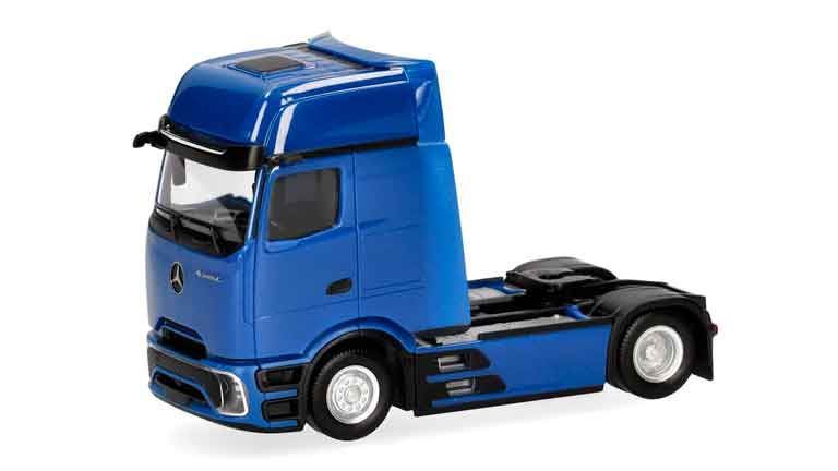 HERPA 318389 Седельный тягач Mercedes-Benz® Actros L ProCabin Gigaspace (синий), 1:87, 2023