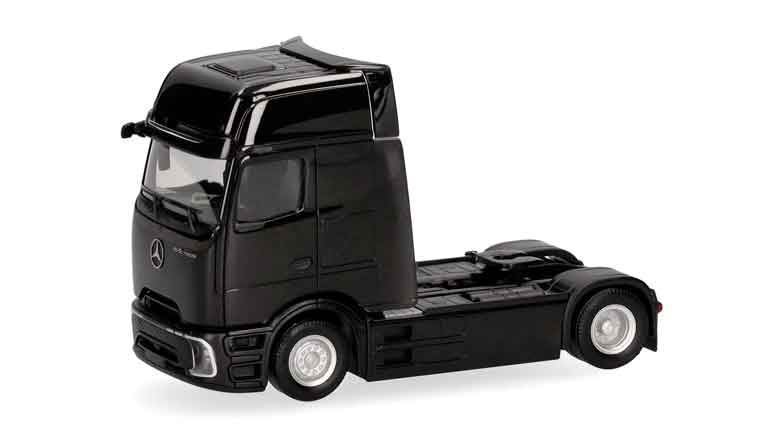 HERPA 319447 Седельный тягач Mercedes-Benz® eActros Procabin Gigaspace (черный), 1:87